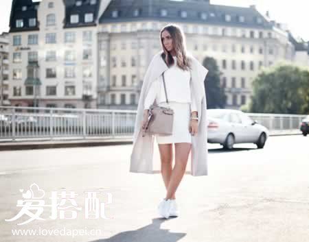怎样搭配sneaker最优雅,时尚博主Lisa Olsson告诉你